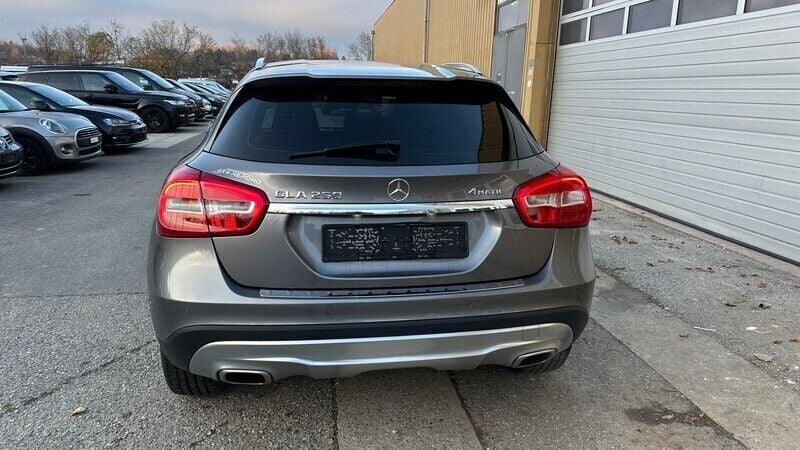Gebraucht Mercedes GLA250 211 PS (155 kW) 2014 SUV