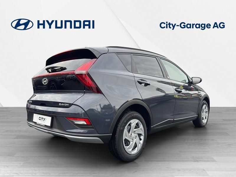 Neu Hyundai Bayon 101 PS (74 kW) 2025 Grau SUV