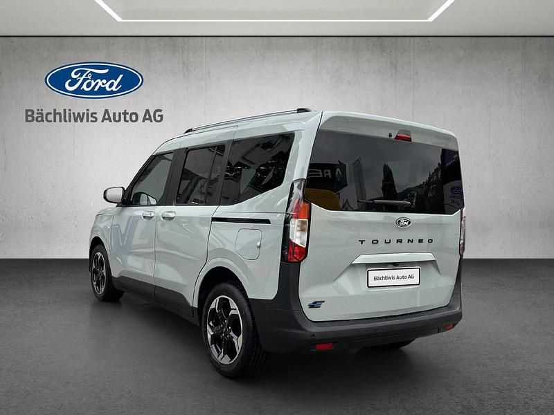 Neu Ford Courier Titanium 100 kW (136 PS) 2025 Grau Van / Kleinbus