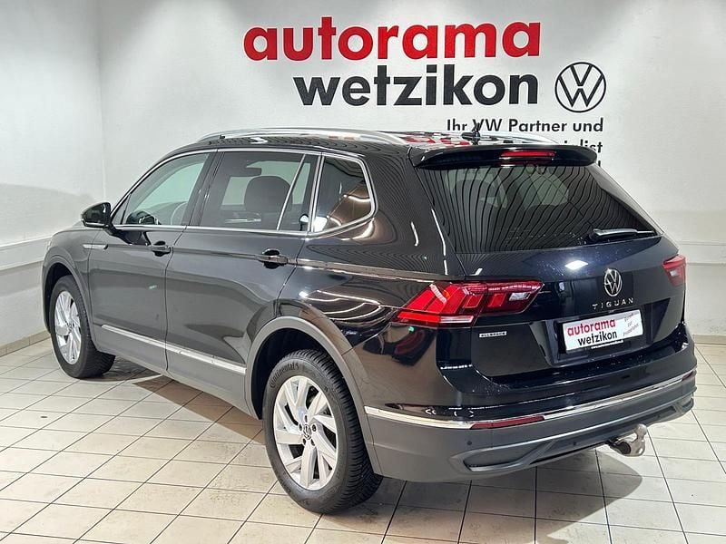 Gebraucht VW Tiguan Allspace Life 150 PS (110 kW) 2022 Schwarz SUV