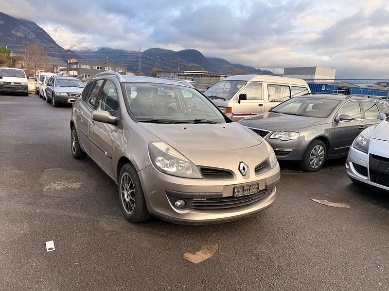 Gebraucht Renault Clio II Dynamique 101 PS (74 kW) 2009
