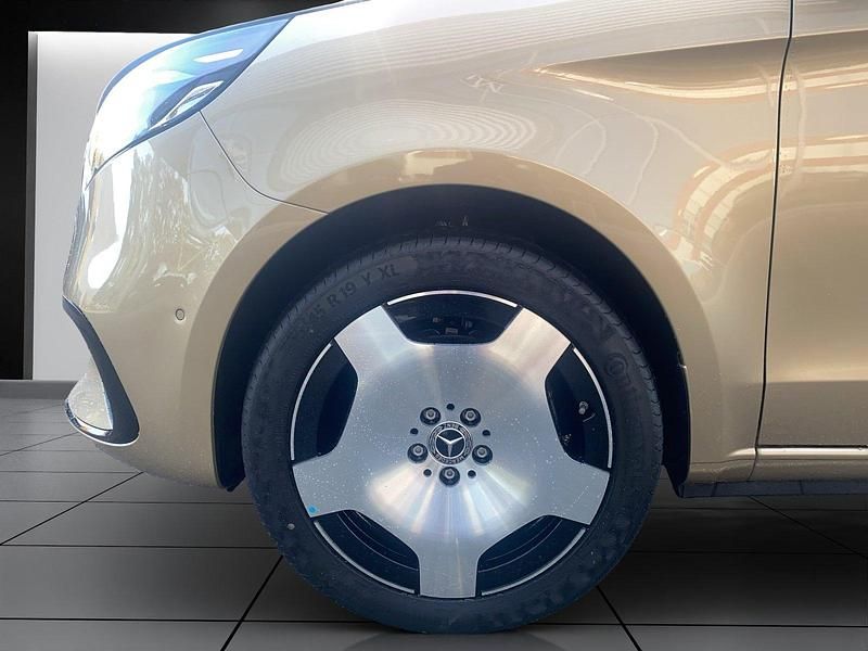 Neu Mercedes V300 Avantgarde 239 PS (175 kW) 2026 Gold Van / Kleinbus