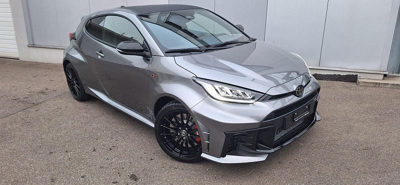 Neu Toyota Yaris Sport 280 PS (205 kW) 2026 Limousine