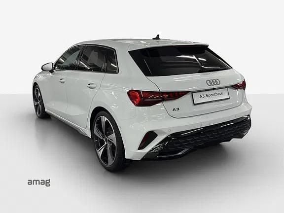 Gebraucht Audi A3 Attraction 150 PS (110 kW) 2025 Gletscherweiss metallic Limousine