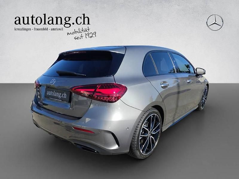 Neu Mercedes A200 AMG line 177 PS (130 kW) 2026 Grau Limousine