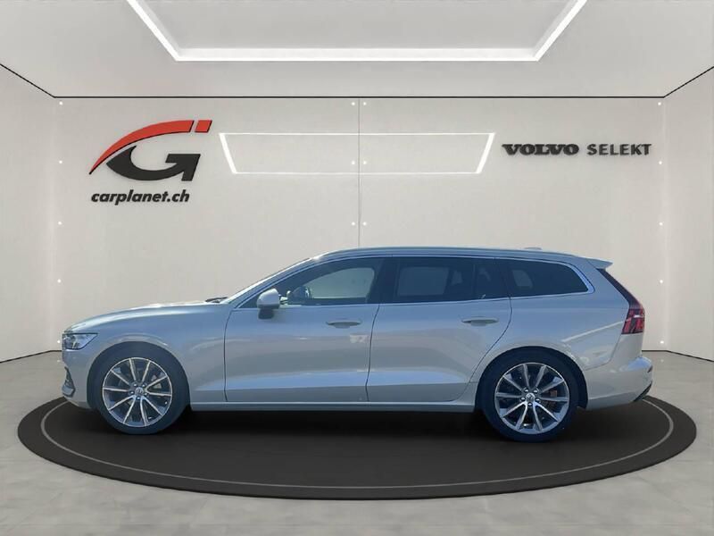 Gebraucht Volvo V60 Momentum 190 PS (139 kW) 2018 Beige Kombi