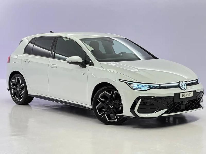 Weiss Neu 2025 VW Golf VIII R-line | CHF 38’360 (Guter Preis) - Bild 1/4