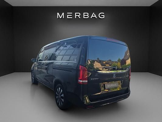 Gebraucht Mercedes V250 Avantgarde 190 PS (139 kW) 2024 Schwarz Van / Kleinbus