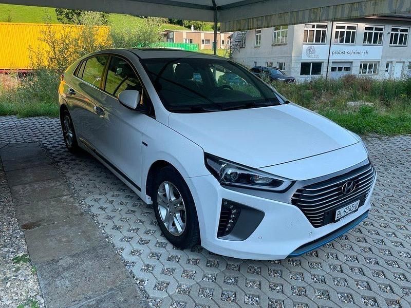 Gebraucht Hyundai Ioniq 105 PS (77 kW) 2017 Kleinwagen