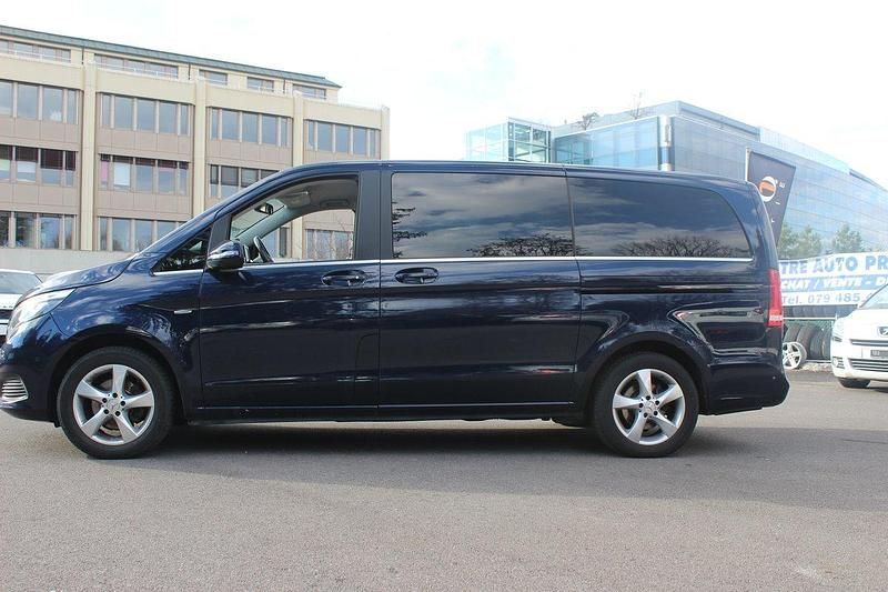 Gebraucht Mercedes V220 Exclusive 163 PS (119 kW) 2017 Van / Kleinbus
