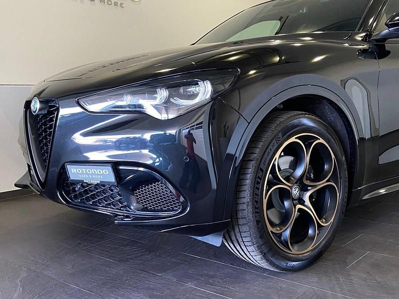 Neu Alfa Romeo Stelvio 280 PS (205 kW) 2025 Schwarz SUV