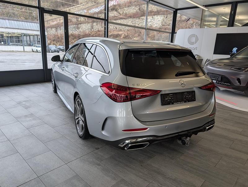 Gebraucht Mercedes C300e AMG line 258 PS (189 kW) 2022 Kombi