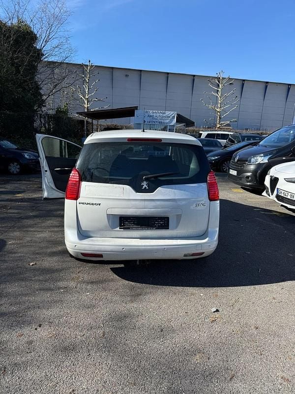 Gebraucht Peugeot 5008 Sport 156 PS (114 kW) 2011 Van / Kleinbus