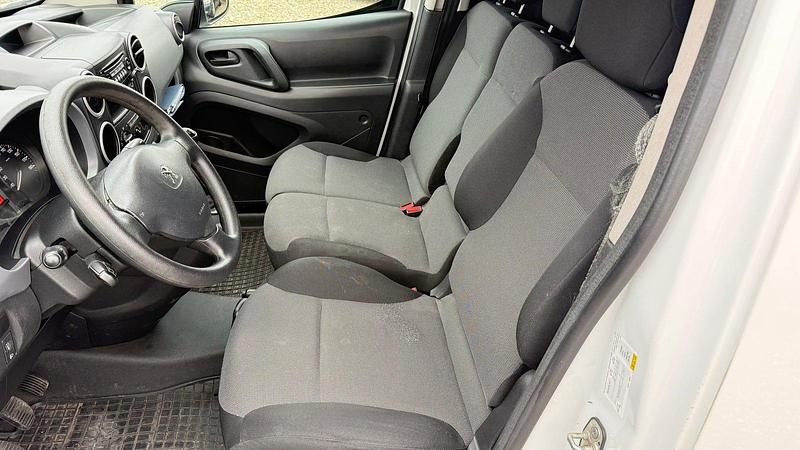 Gebraucht Peugeot Partner Allure 100 PS (73 kW) 2018 Van / Kleinbus