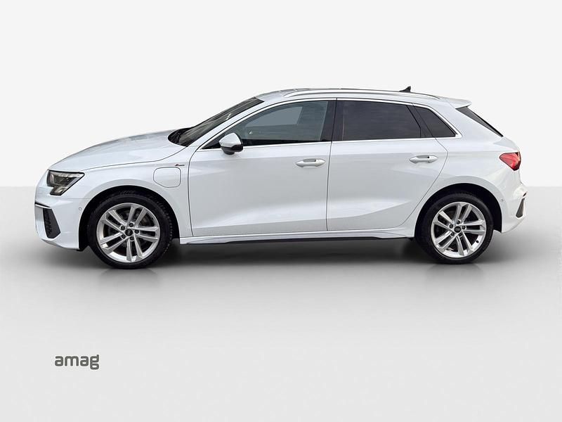 Gebraucht Audi A3 Sportback e-tron Attraction 204 PS (150 kW) 2022 Kleinwagen