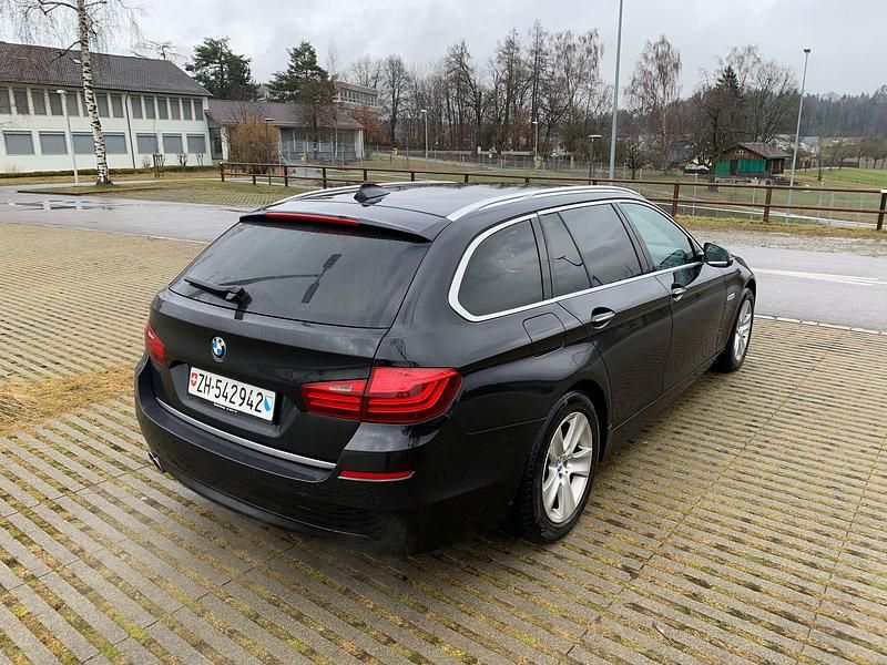 Gebraucht BMW 530 258 PS (189 kW) 2013 Kombi
