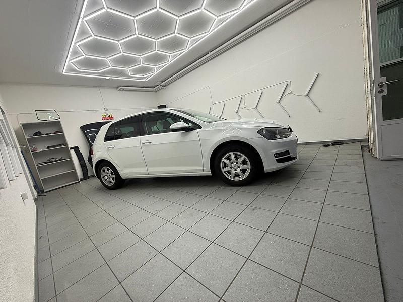 Gebraucht VW Golf VII Comfortline 105 PS (77 kW) 2014