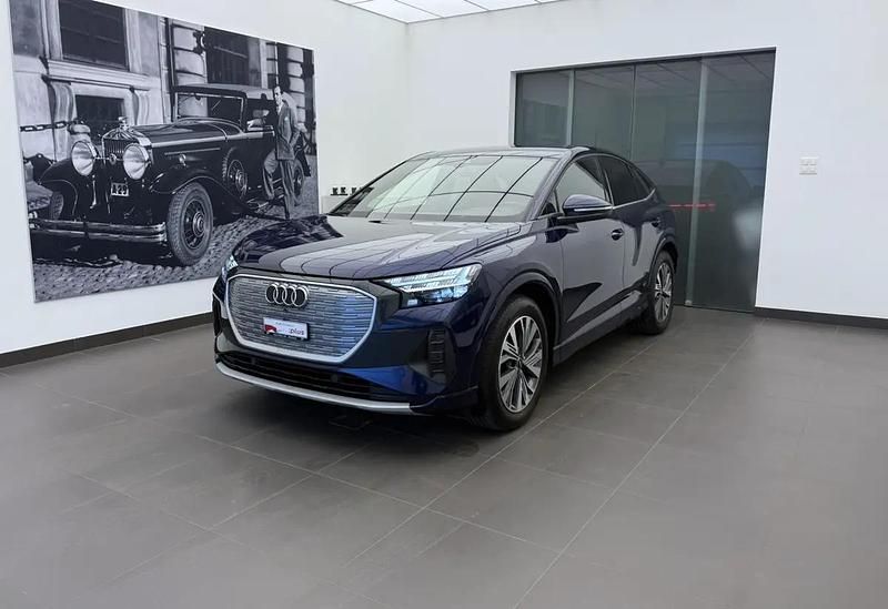 Blau Gebraucht 2026 Audi Q4 Sportback e-tron SUV | CHF 32’750 - Bild 1/4