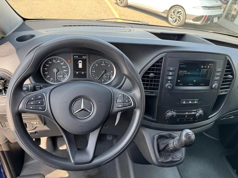 Gebraucht Mercedes Vito 163 PS (119 kW) 2022 Van