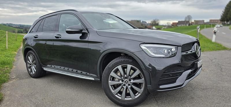 Gebraucht Mercedes GLC300e AMG line Plus 319 PS (234 kW) 2021