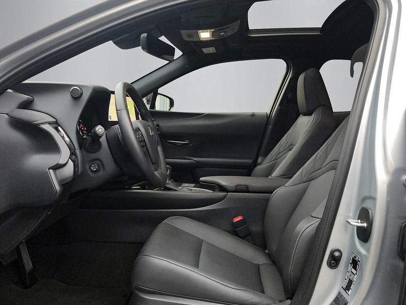 Gebraucht Lexus UX 250h 184 PS (135 kW) 2024 Grau SUV