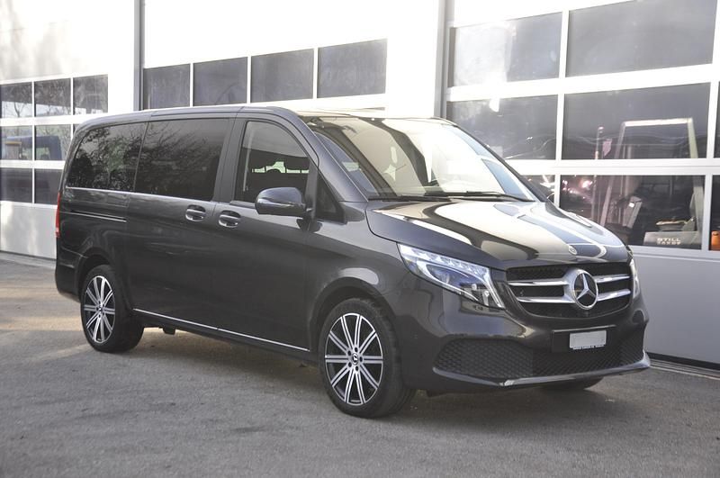 Gebraucht Mercedes V250 190 PS (139 kW) 2022 Van / Kleinbus