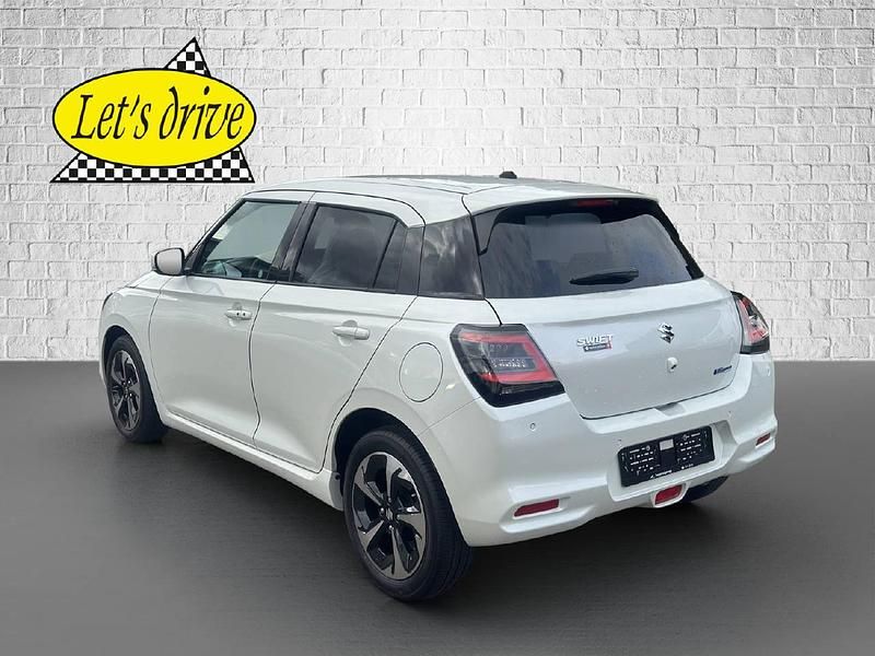 Neu Suzuki Swift 82 PS (60 kW) 2025 Limousine
