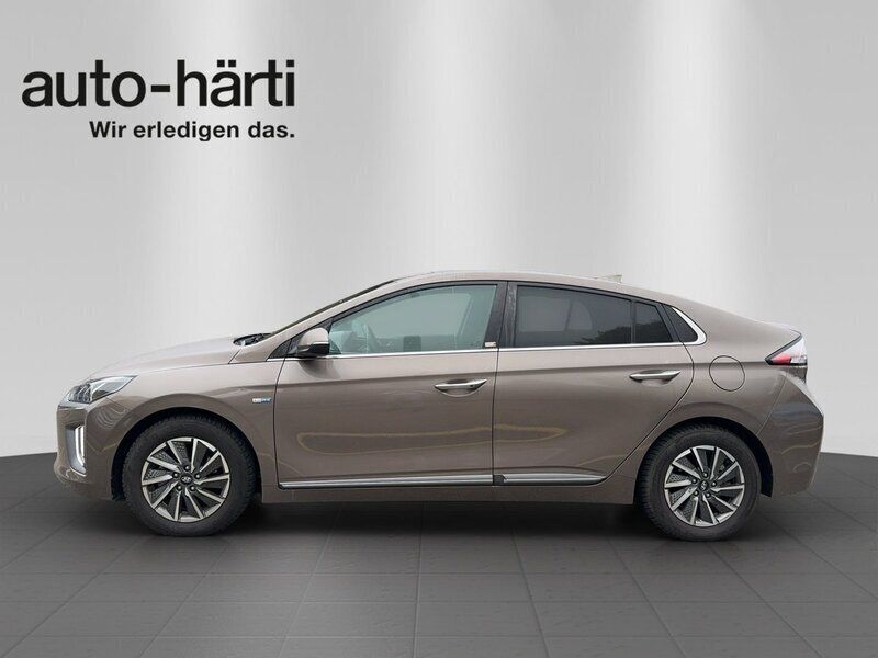 Gebraucht Hyundai Ioniq 100 kW (136 PS) 2019 Beige Kleinwagen