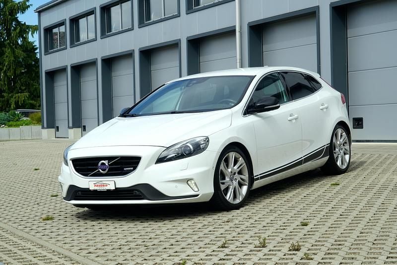 Gebraucht Volvo V40 196 PS (144 kW) 2014 Kombi