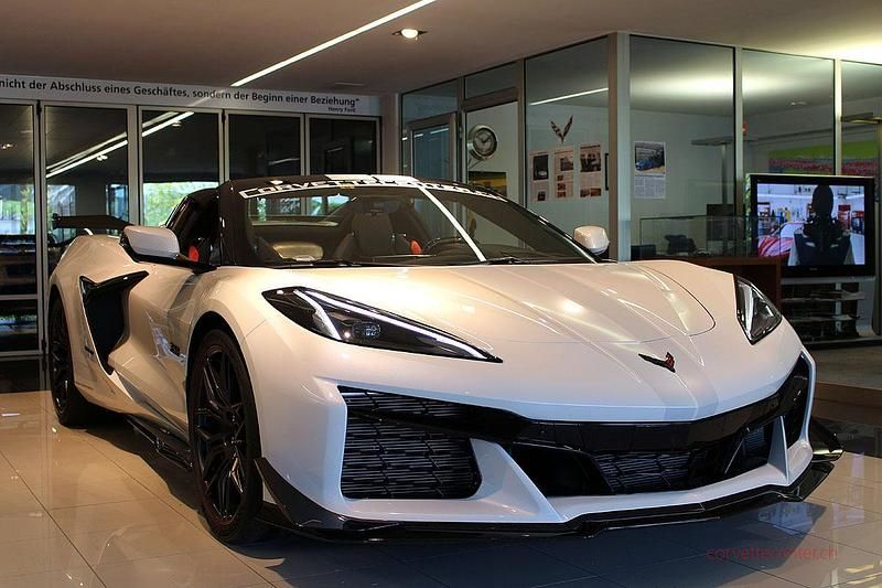 Gebraucht Chevrolet Corvette 646 PS (475 kW) 2023 Weiss Cabrio