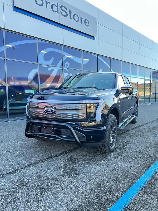 Gebraucht Ford F-150 336 kW (457 PS) 2023 Blau Abholung