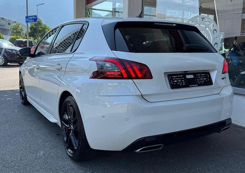 Gebraucht Peugeot 308 GT 180 PS (132 kW) 2020