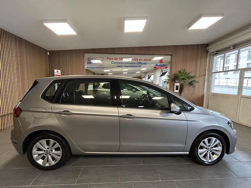 Gebraucht VW Golf Highline 150 PS (110 kW) 2019 Grau Van
