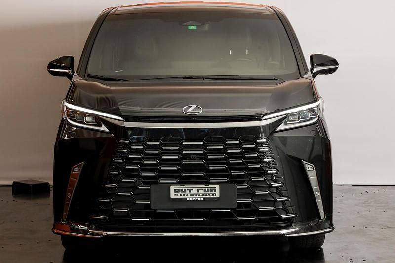 Gebraucht Lexus LM350h 250 PS (183 kW) 2024 Van / Kleinbus