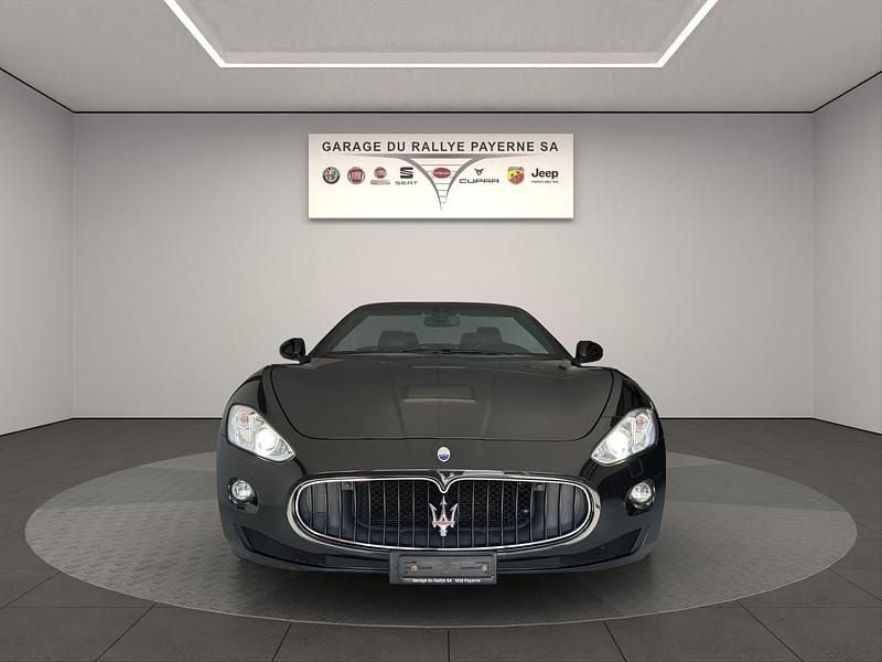 Schwarz Gebraucht 2012 Maserati GranCabrio Cabrio | CHF 65’900 (Fairer Preis) - Bild 1/4