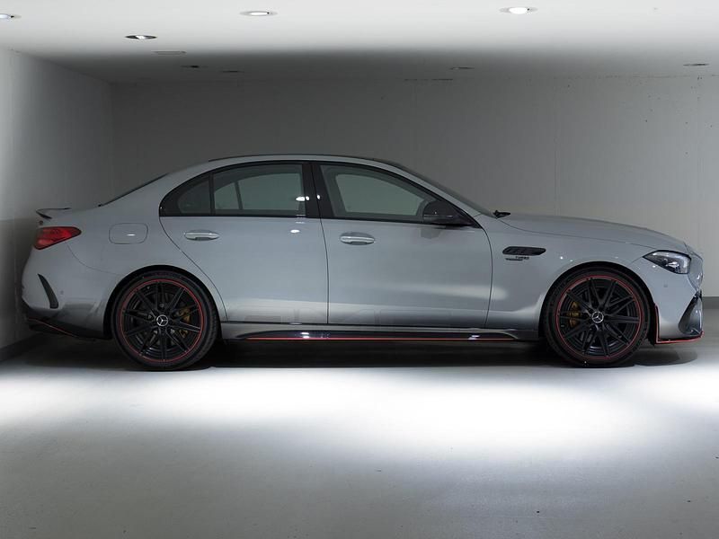 Neu Mercedes C63 AMG Executive 680 PS (500 kW) 2025