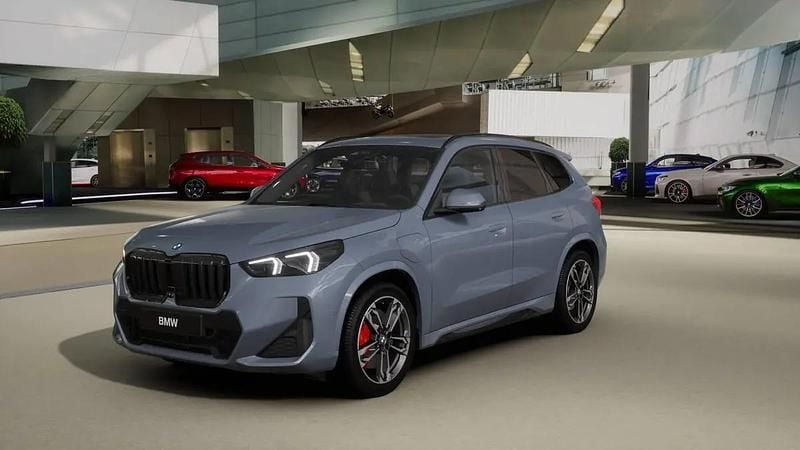 Gray Neu 2025 BMW X1 SUV | CHF 77’950 - Bild 1/4