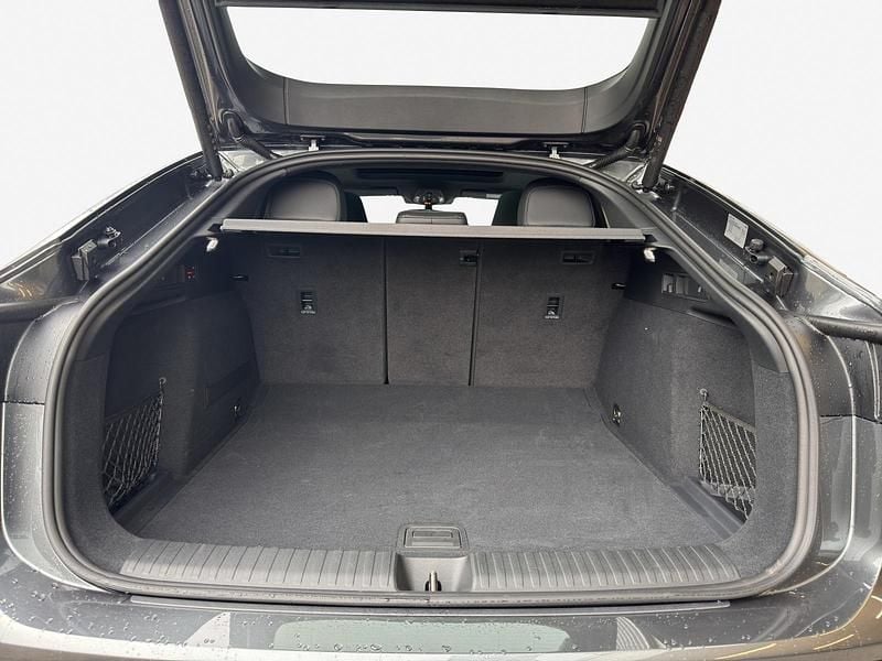 Neu Audi Q6 Sportback e-tron Ambiente 285 kW (388 PS) 2025 Daytonagrau perleffekt SUV