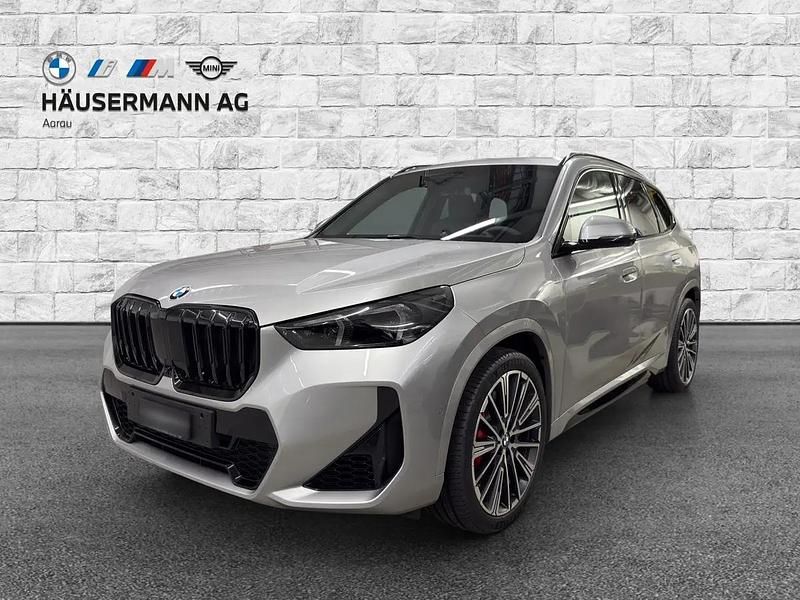 Silber Neu 2025 BMW X1 M Sport SUV | CHF 72’150 (Etwas zu teuer) - Bild 1/4