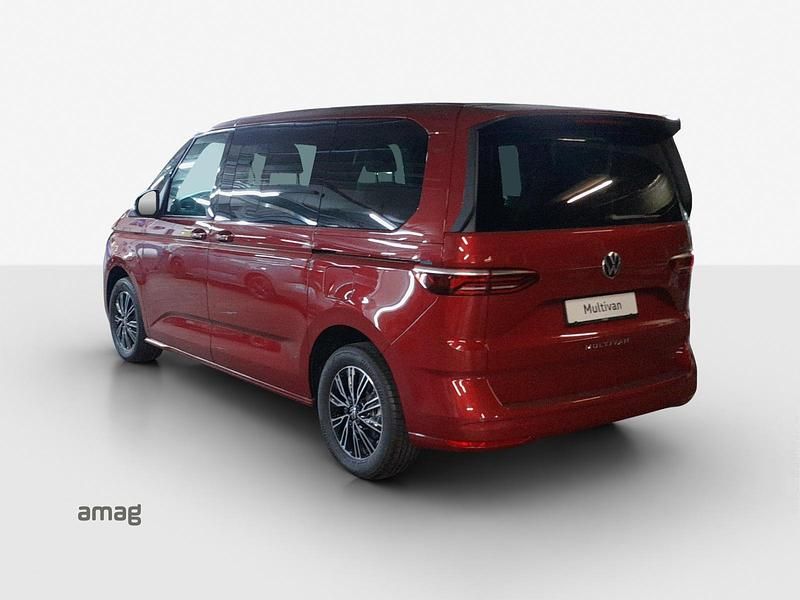 Neu VW Multivan 150 PS (110 kW) 2025 Fortanarot metallic (lb3z) Van