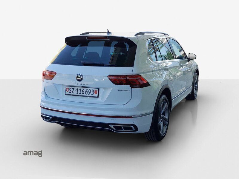 Gebraucht VW Tiguan R-line 245 PS (180 kW) 2023 SUV
