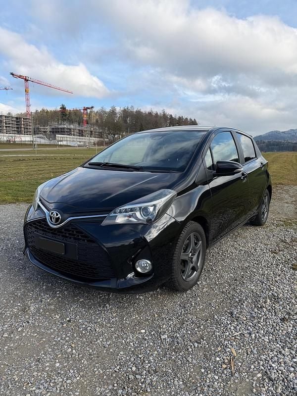 Gebraucht Toyota Yaris Style 99 PS (72 kW) 2015 Kleinwagen