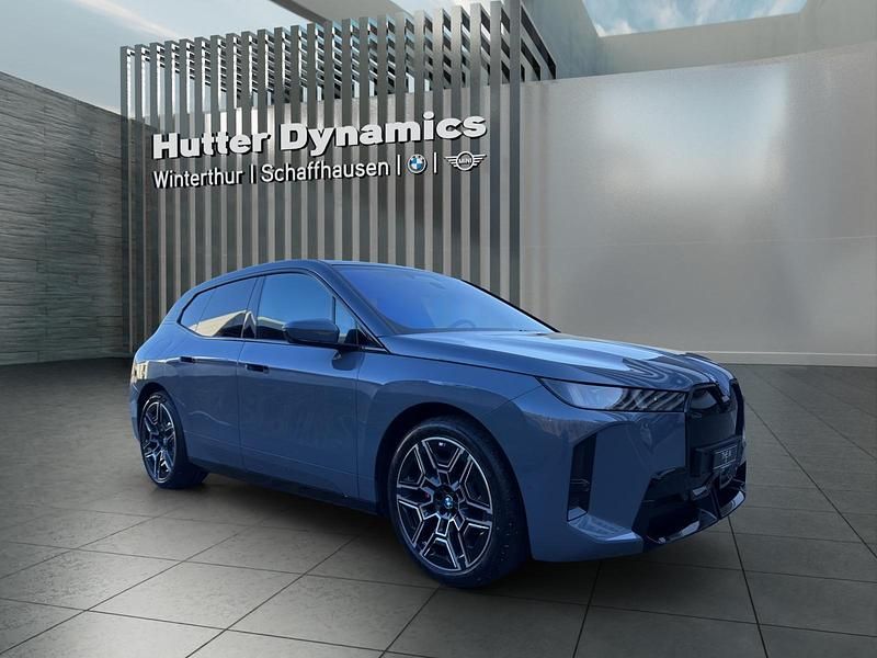 Gebraucht BMW iX M Sport 300 kW (408 PS) 2025 Grau SUV