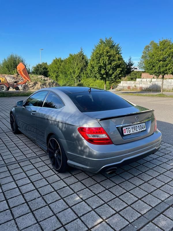 Gebraucht Mercedes C180 156 PS (114 kW) 2012 Coupé