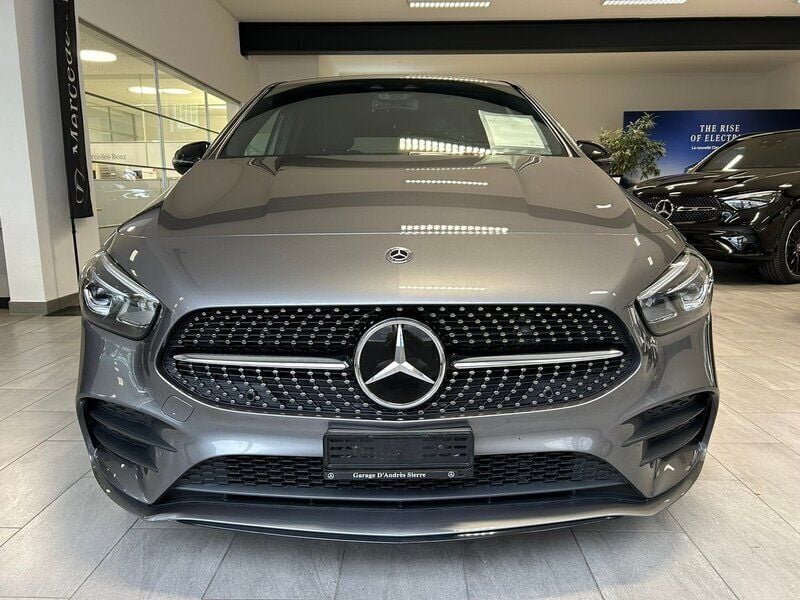 Gebraucht Mercedes B250 AMG line 224 PS (164 kW) 2021 Van / Kleinbus