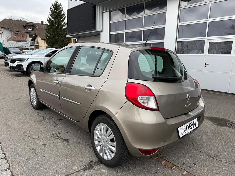Gebraucht Renault Clio II Expression 103 PS (75 kW) 2011 Kleinwagen