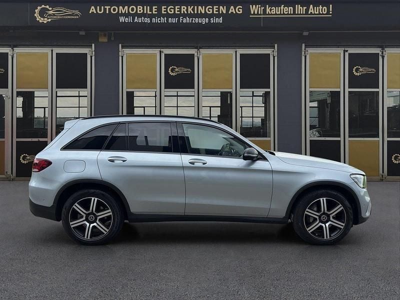 Gebraucht Mercedes GLC300e 319 PS (234 kW) 2021 SUV