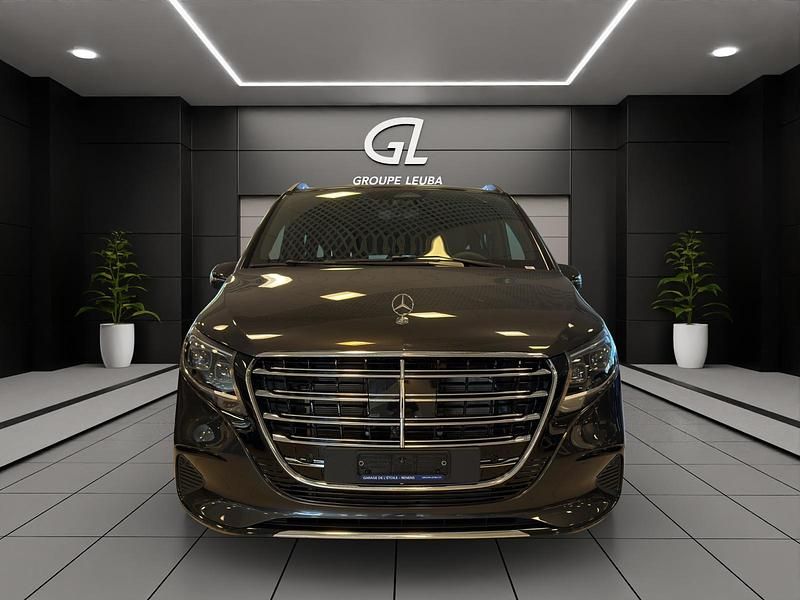 Neu Mercedes V300 Exclusive 239 PS (175 kW) 2025 Van / Kleinbus
