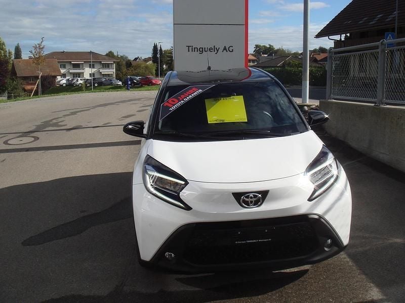 Gebraucht Toyota Aygo X Trend 72 PS (52 kW) 2024 Weiss SUV