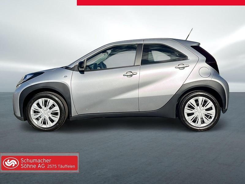 Gebraucht Toyota Aygo X Comfort 72 PS (52 kW) 2023 Grau SUV